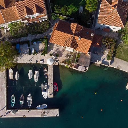 Tanja'S Seafront Orahovac Apartment Kotor Exterior photo