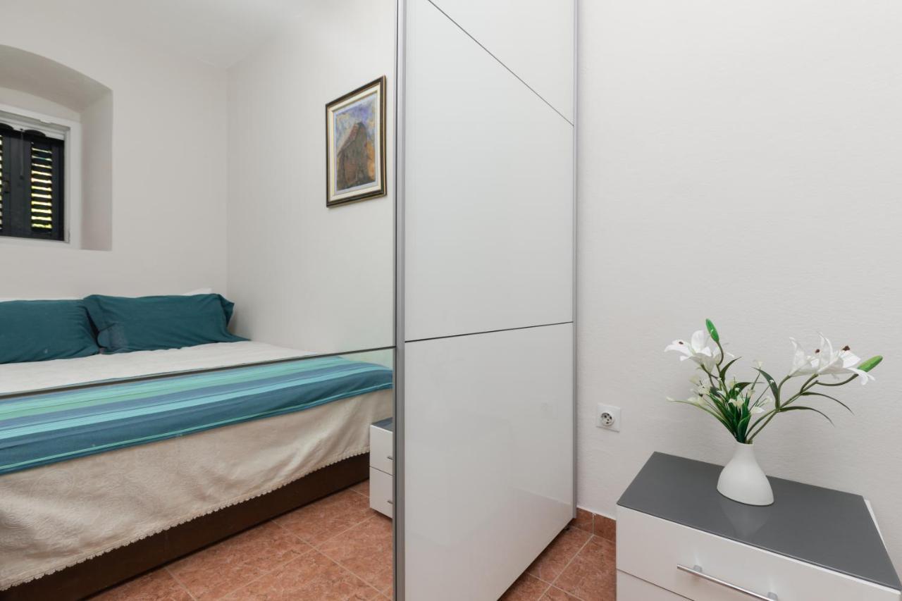 Tanja'S Seafront Orahovac Apartment Kotor Exterior photo